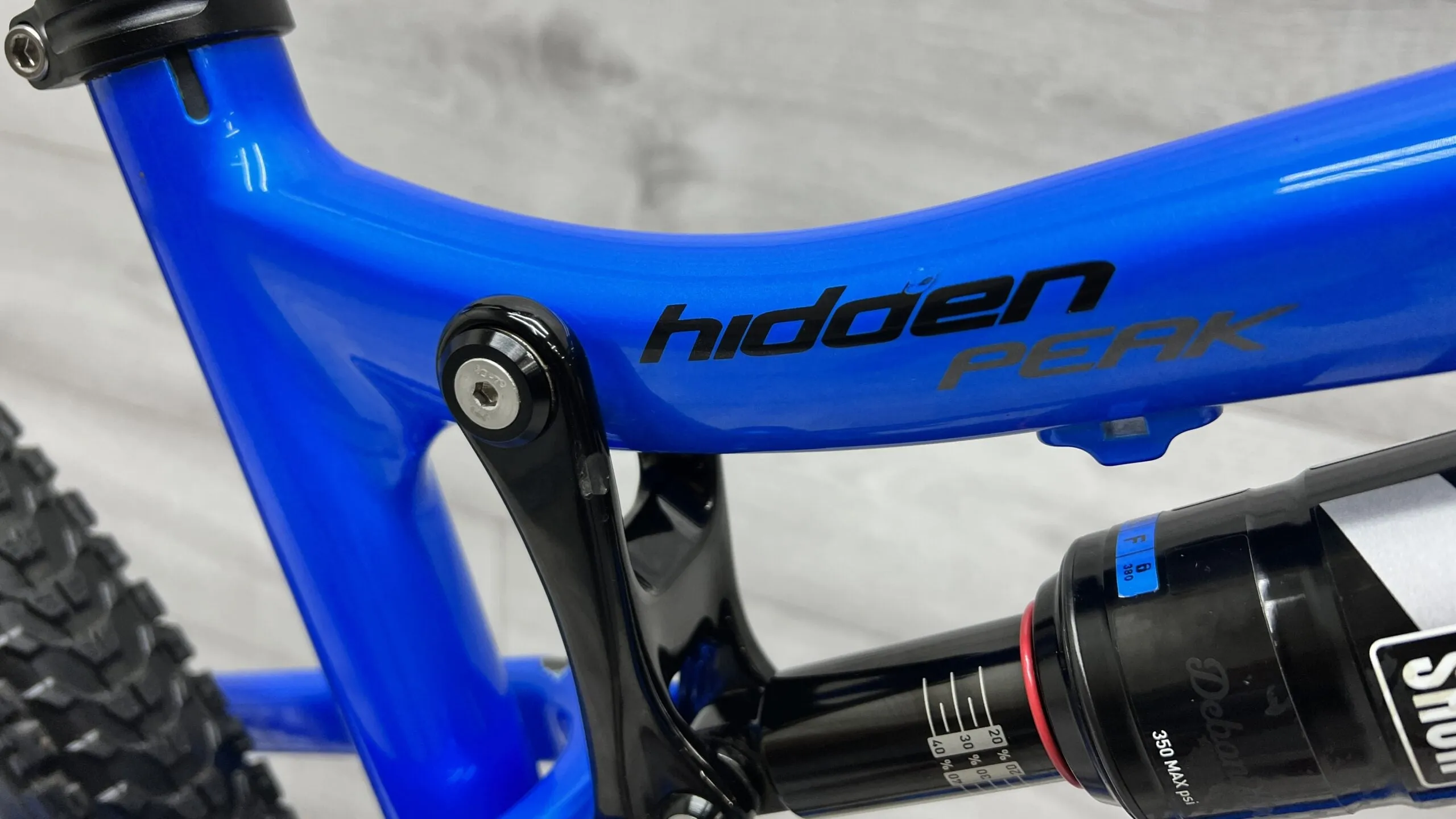 2018 Fezzari Hidden Peak  Mountain Bike - Medium