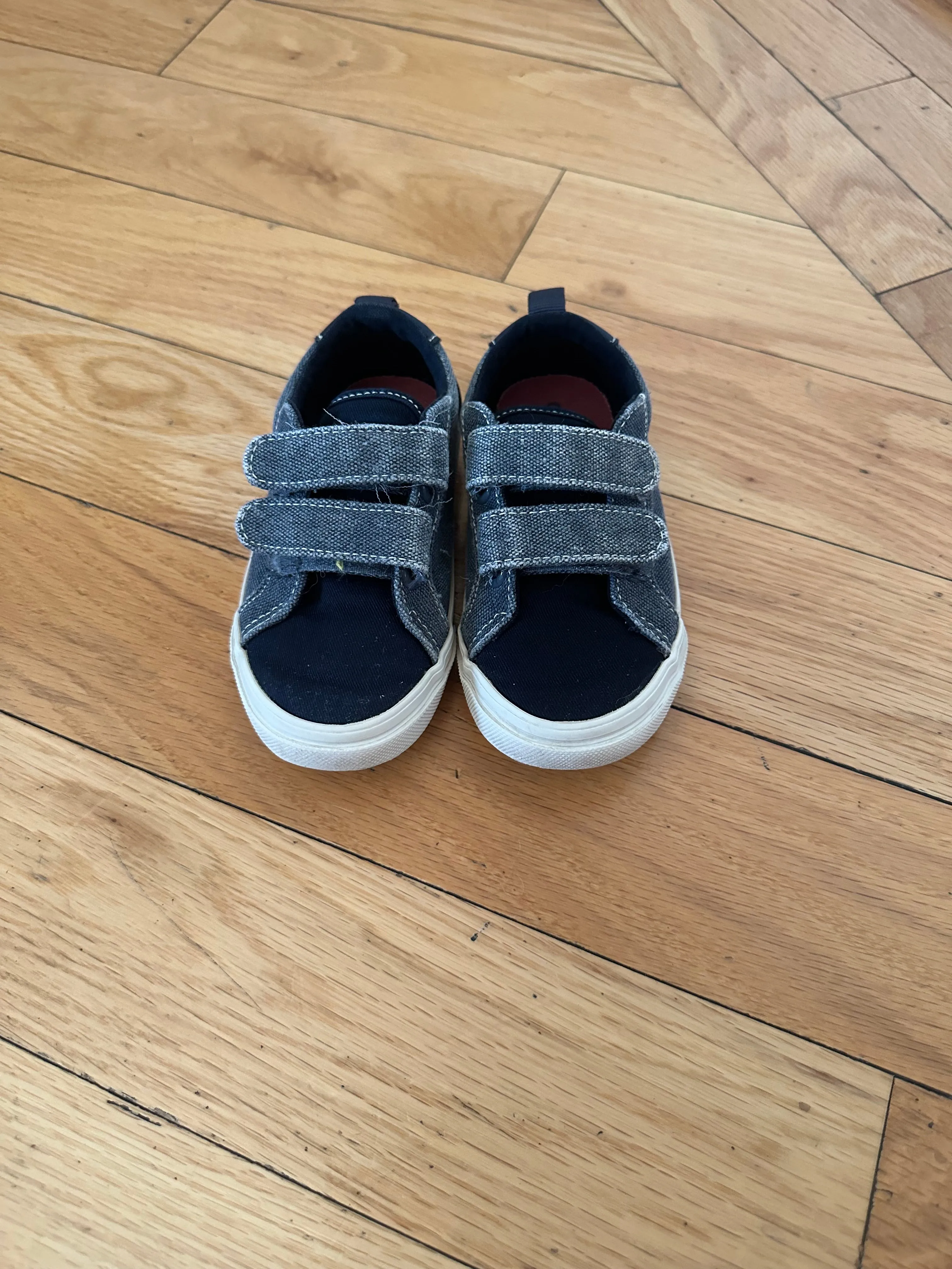 Blue Velcro Shoes (Size 7), Shoes 7 (Walkers:12-24 mth)