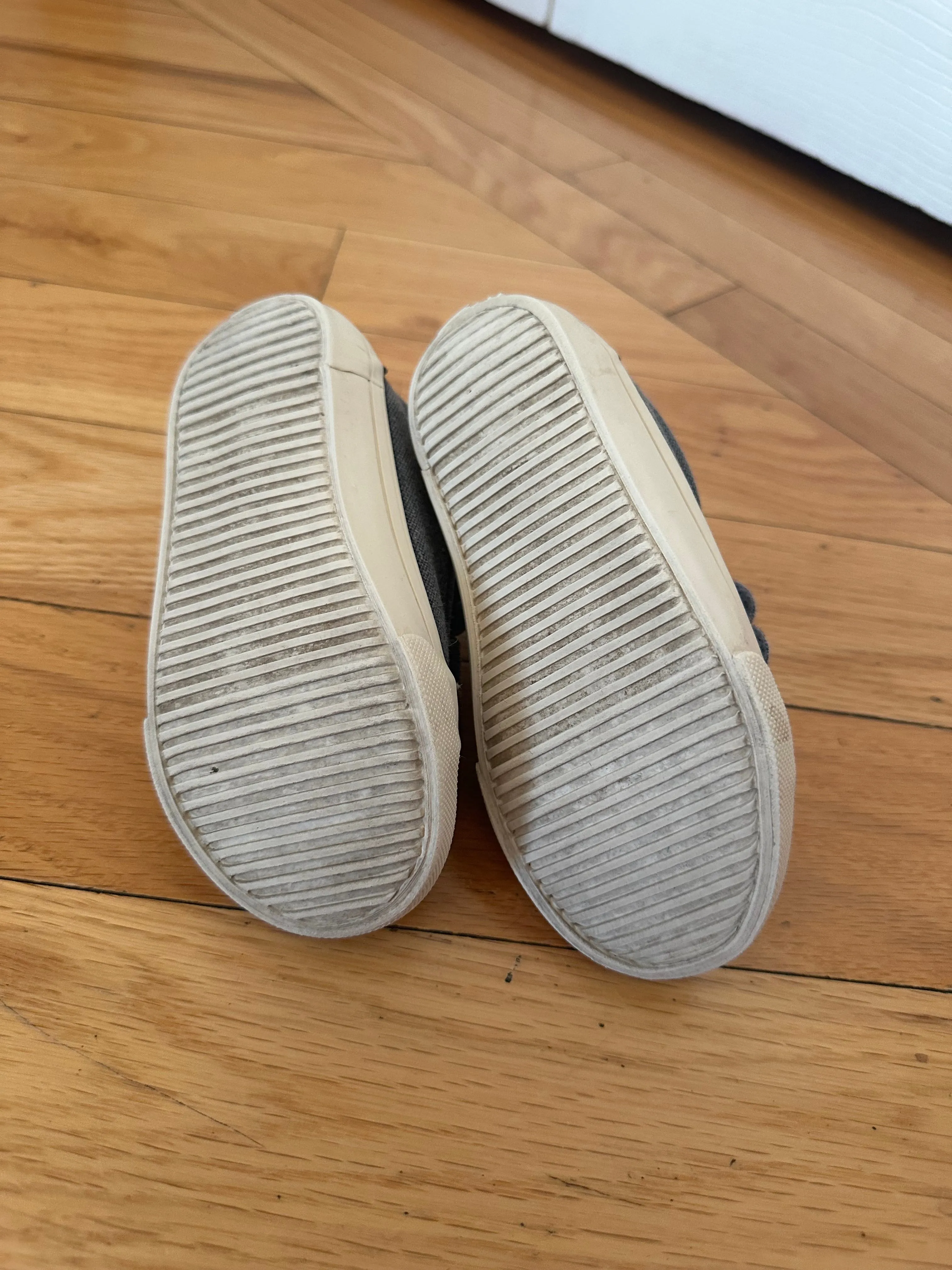 Blue Velcro Shoes (Size 7), Shoes 7 (Walkers:12-24 mth)