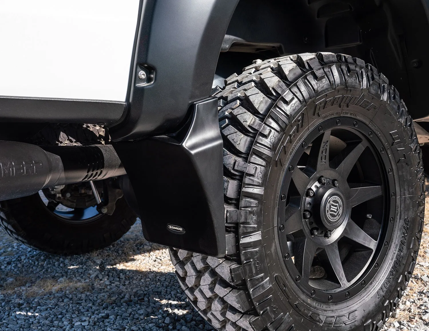 Bushwacker MUD-40120 TrailArmor™ Mud Flaps