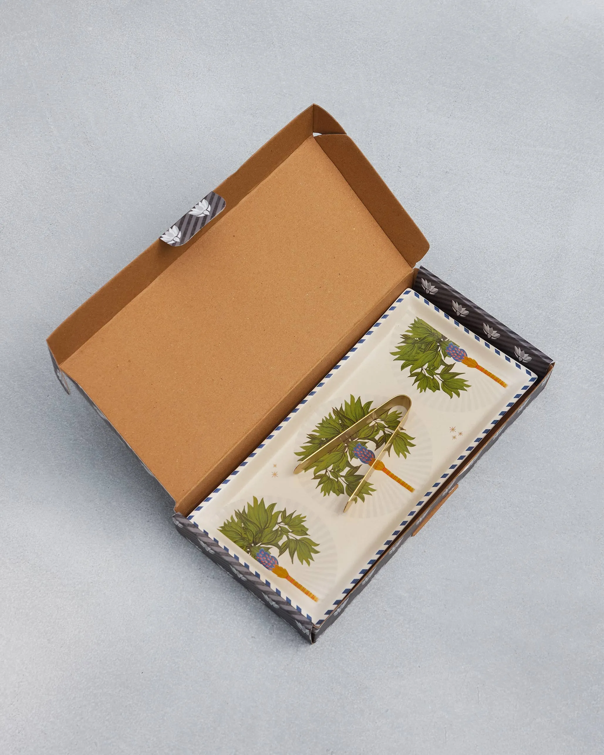 Desert Trail Cookie Tray with Tong