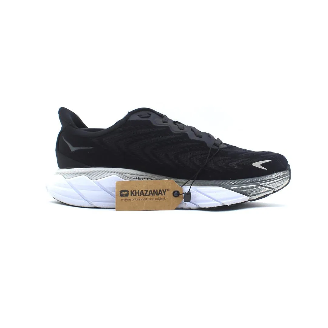 HOKA ONE ONE M ARAHI 6