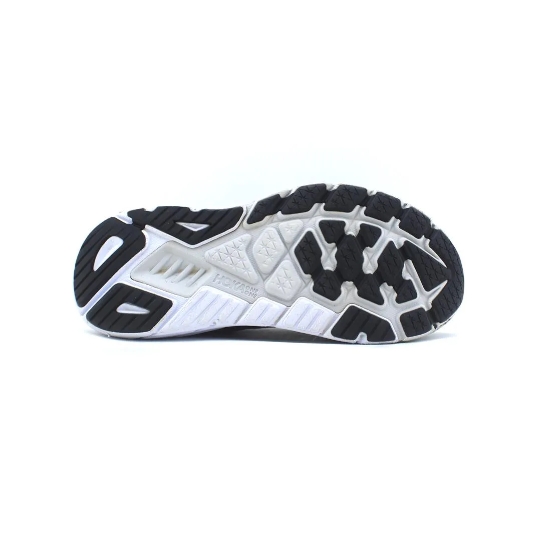 HOKA ONE ONE M ARAHI 6