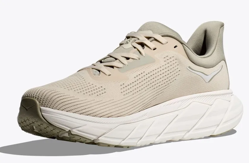 Men's Arahi 7 1147850OKB Color:  Oat Milk/Barley