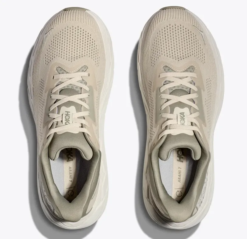 Men's Arahi 7 1147850OKB Color:  Oat Milk/Barley