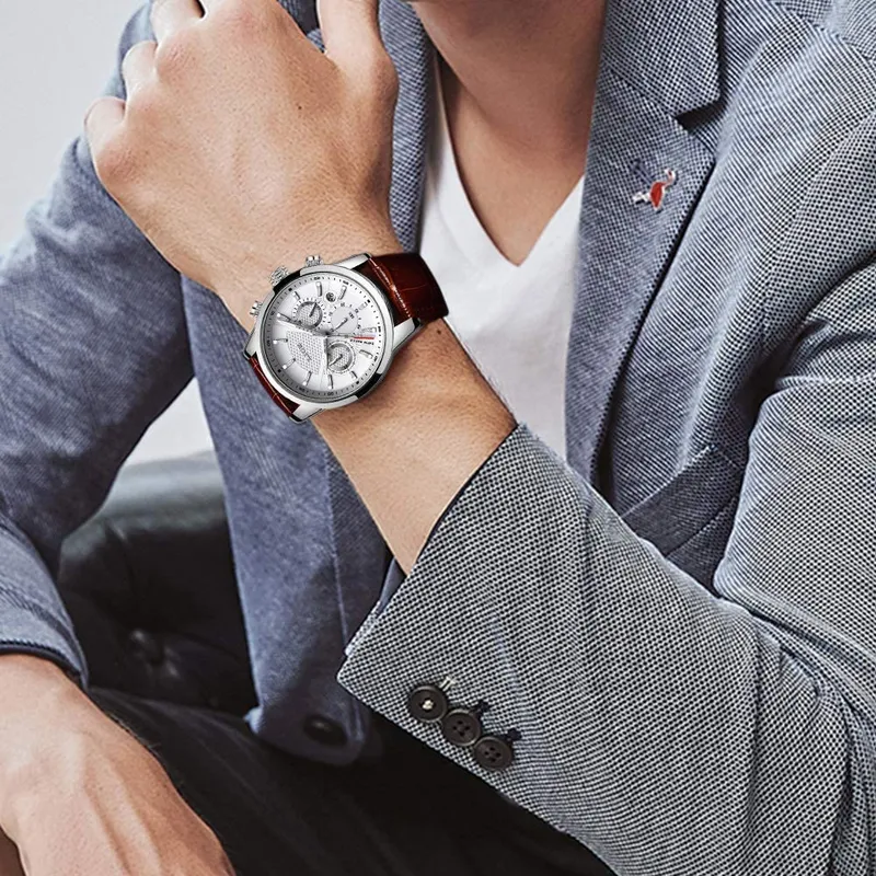 Men's Leather Band Analog Quartz Watch with Round Dial