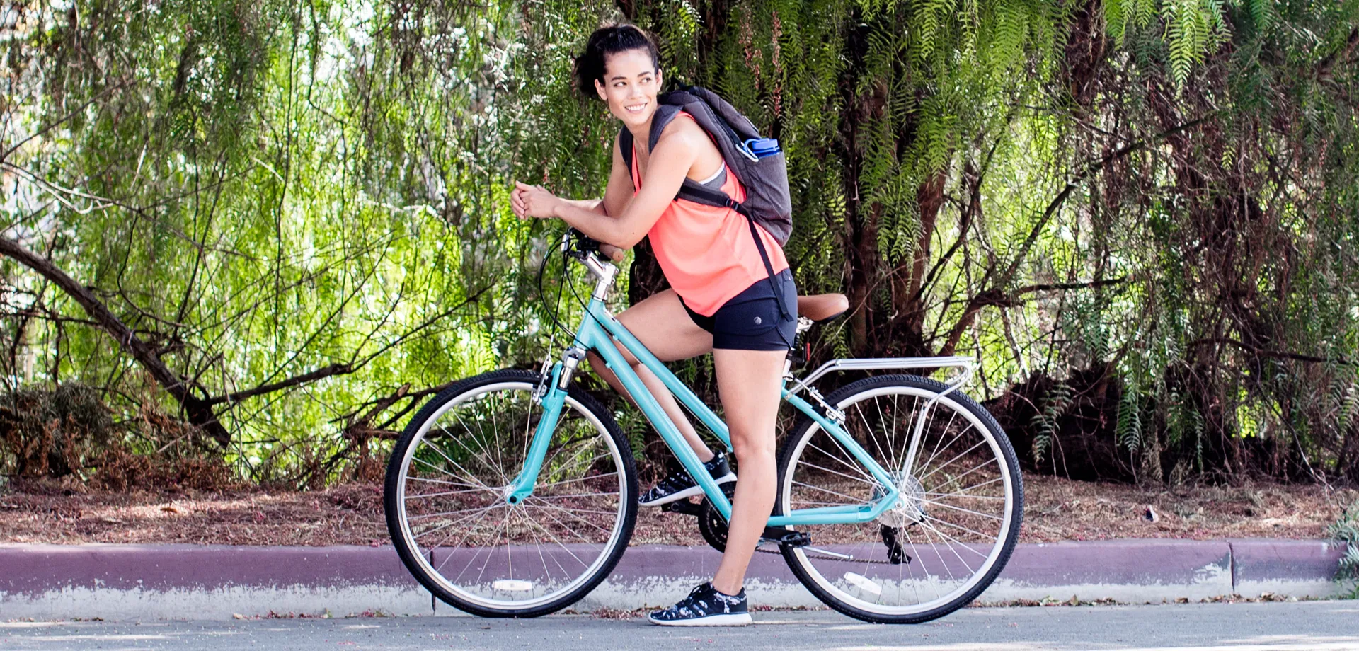 sixthreezero Pave n' Trail Women's 7-Speed Consistent Hybrid Bike