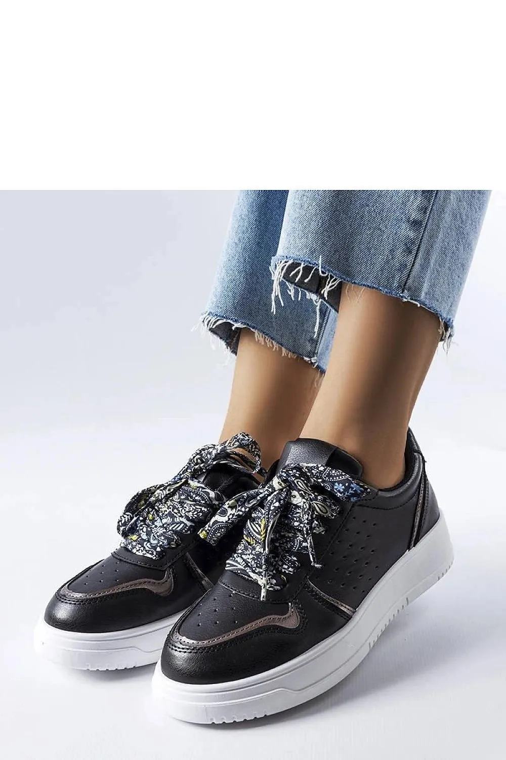 Sneakers model 207947 Solea
